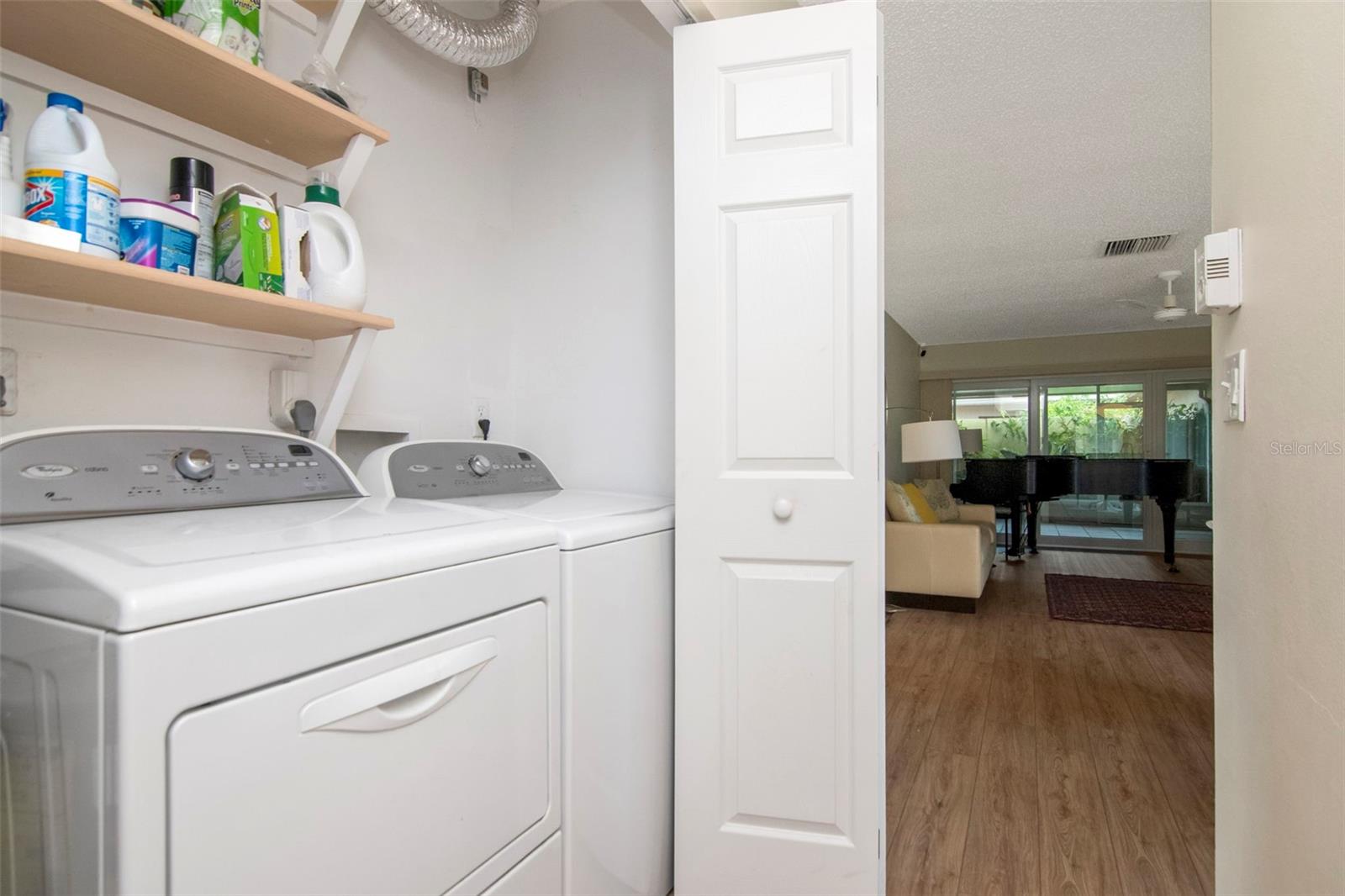 2452 LAURELWOOD DR #C — photo 30