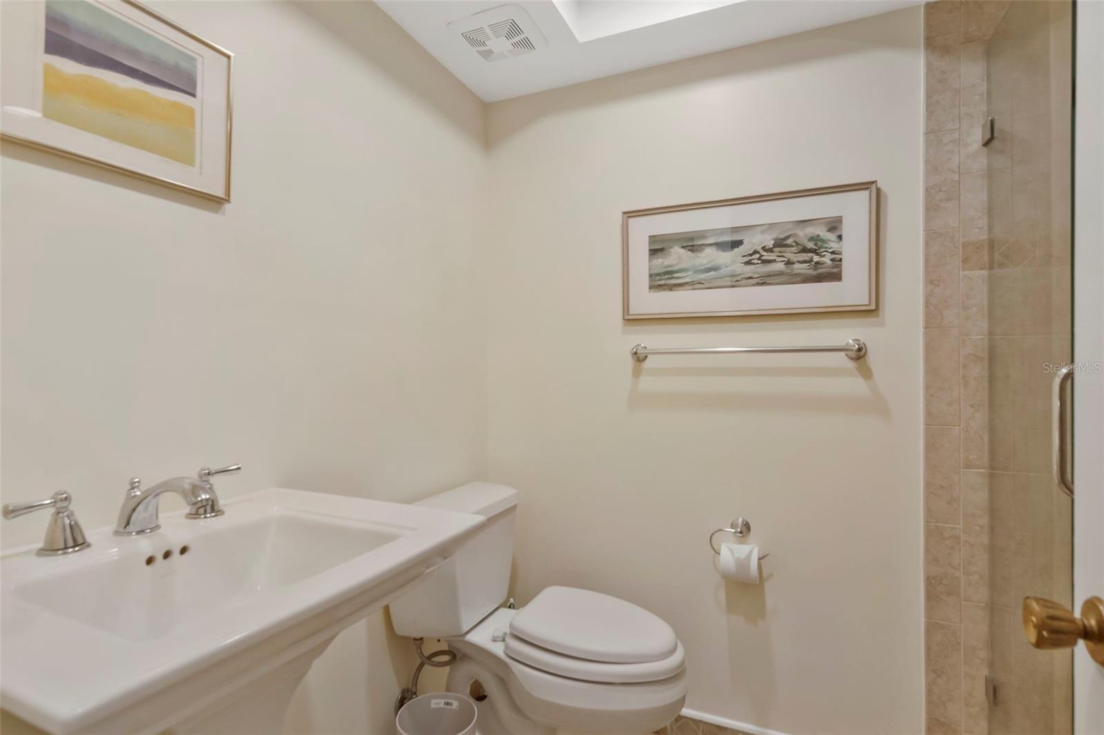 2452 LAURELWOOD DR #C — photo 24