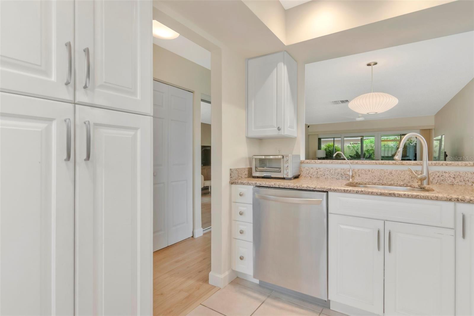 2452 LAURELWOOD DR #C — photo 9