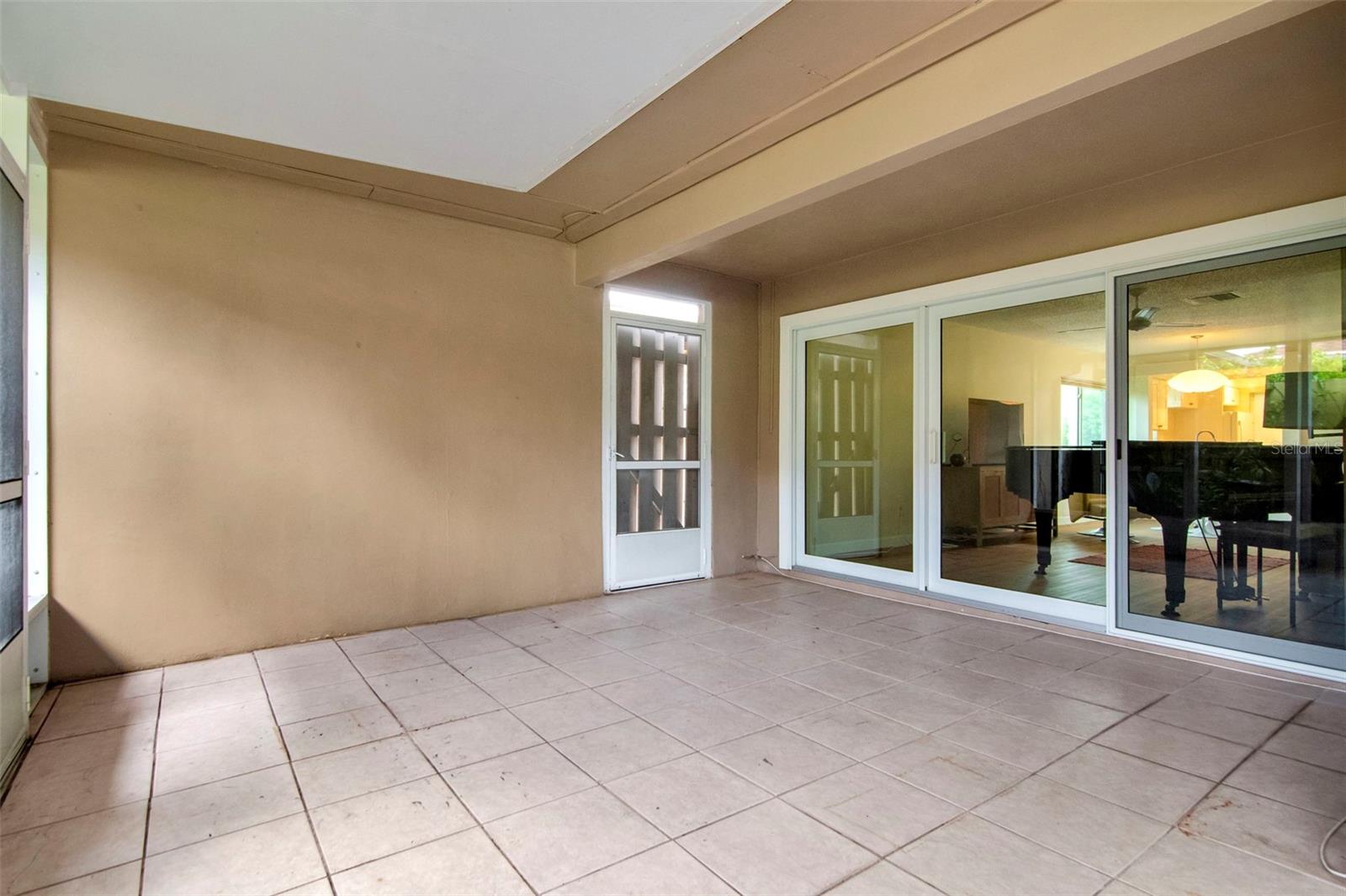 2452 LAURELWOOD DR #C — photo 31