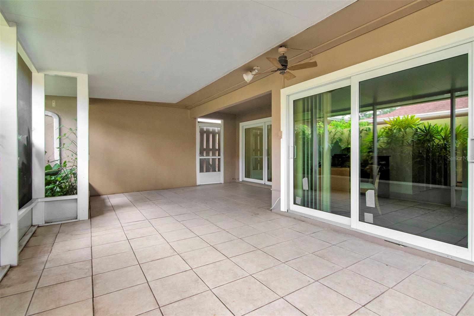 2452 LAURELWOOD DR #C — photo 34