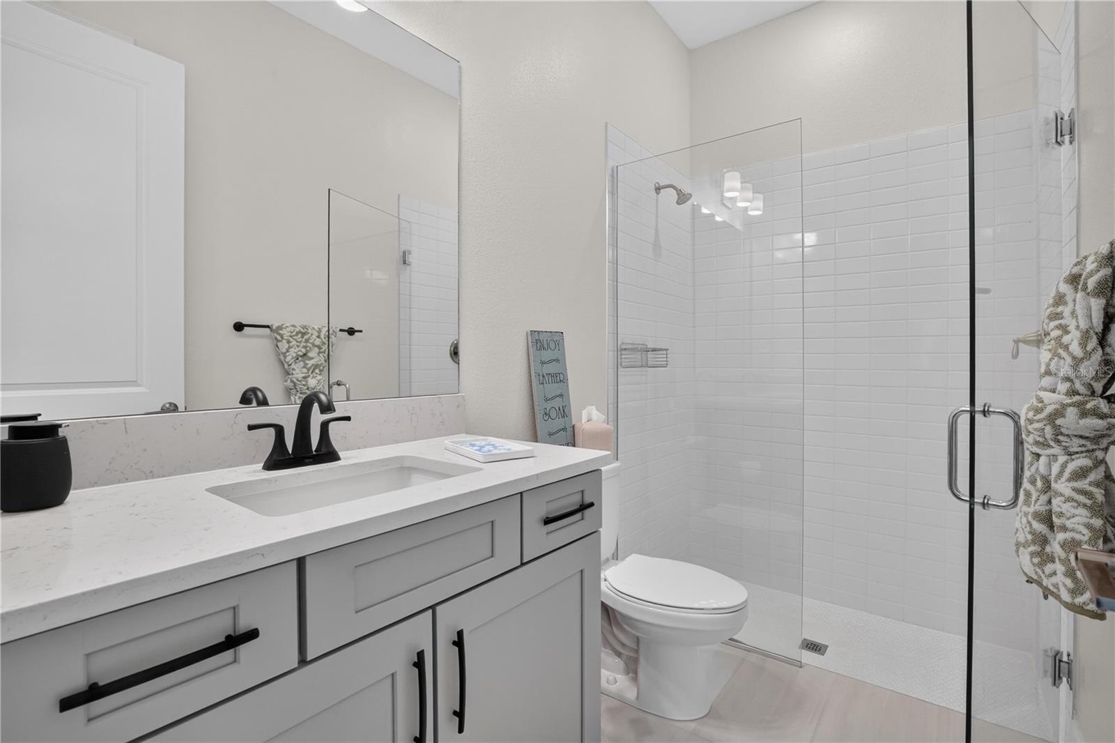 5508 CASERTA CT — photo 35