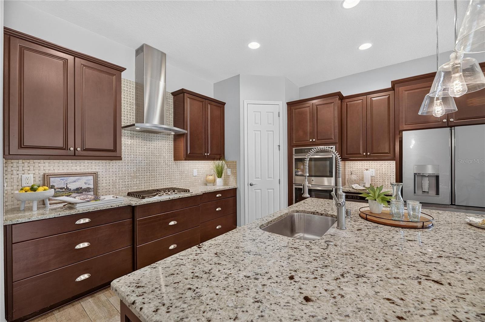 6419 SEASOUND DR — photo 22