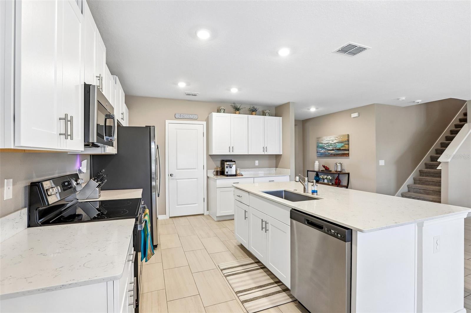 4048 CAPRI COAST DR — photo 9