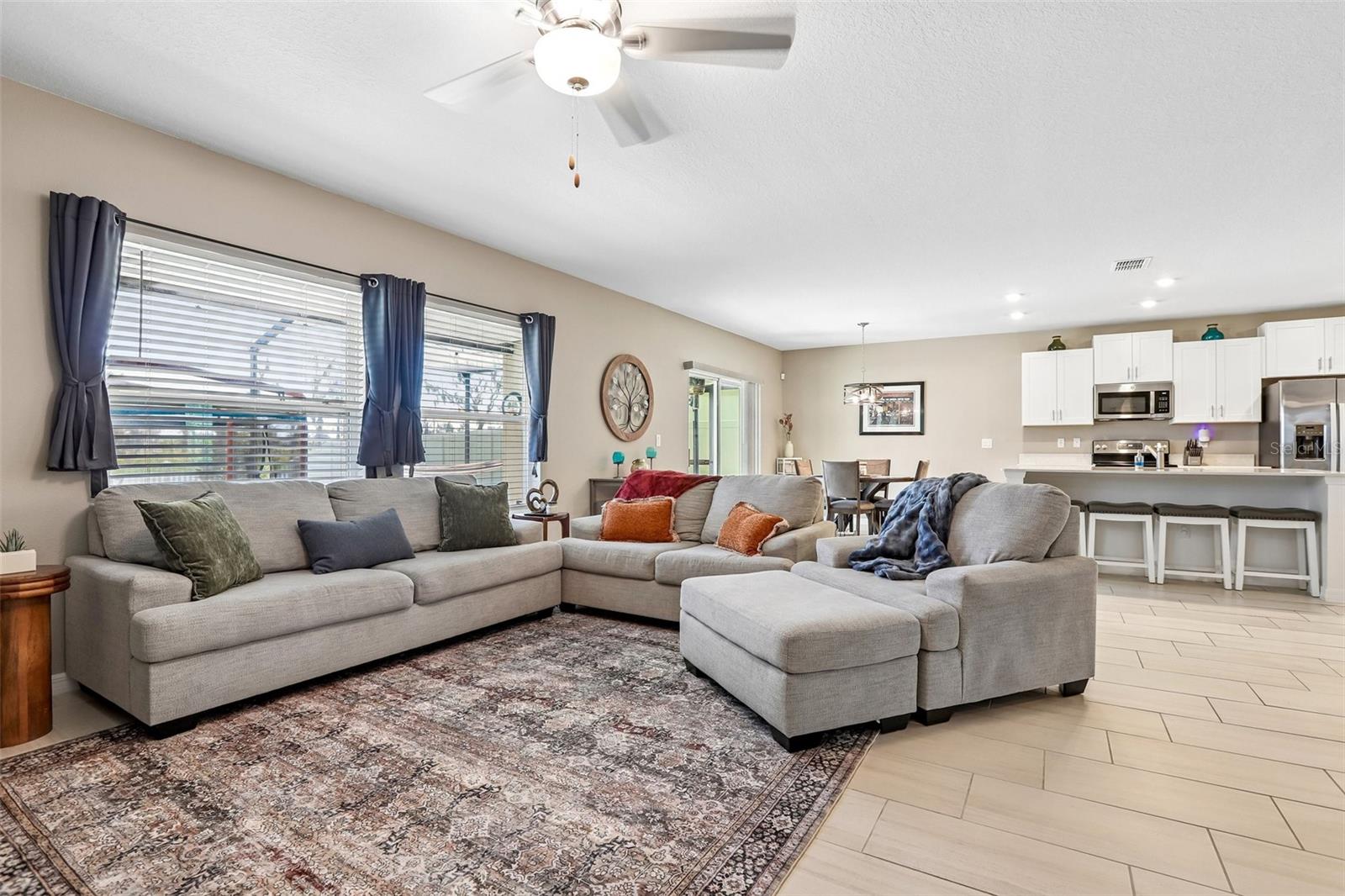 4048 CAPRI COAST DR — photo 4