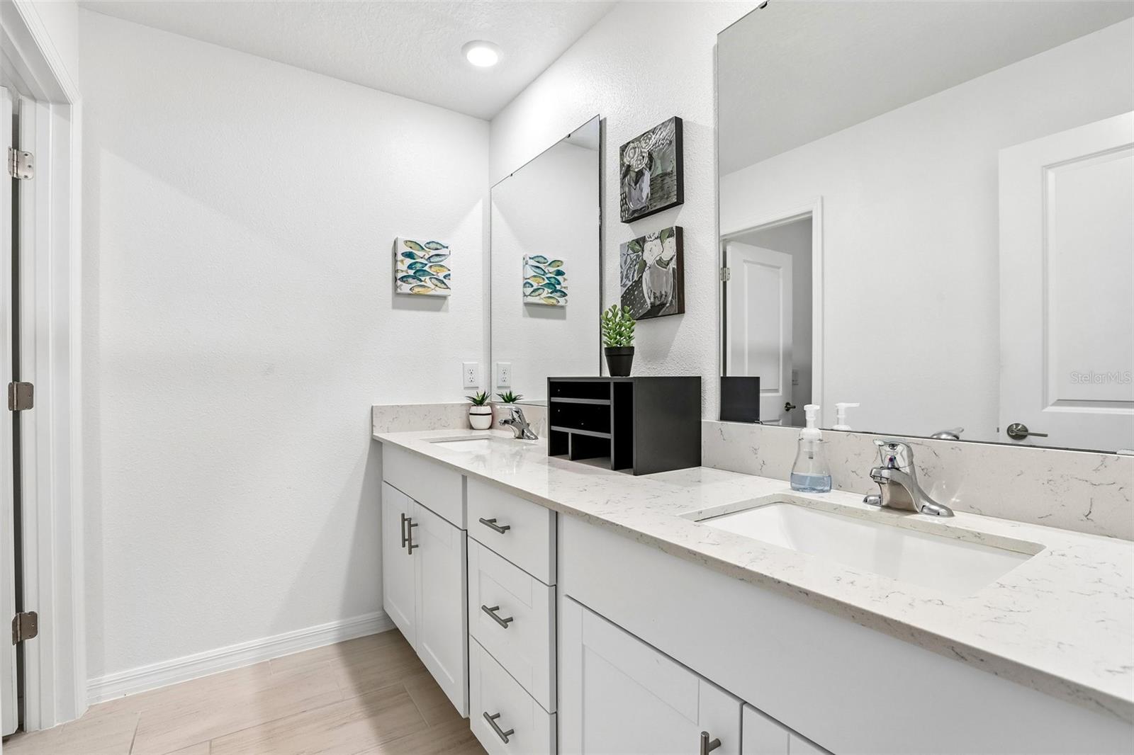4048 CAPRI COAST DR — photo 19