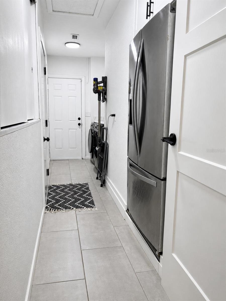 1467 CHESTERFIELD DR — photo 22