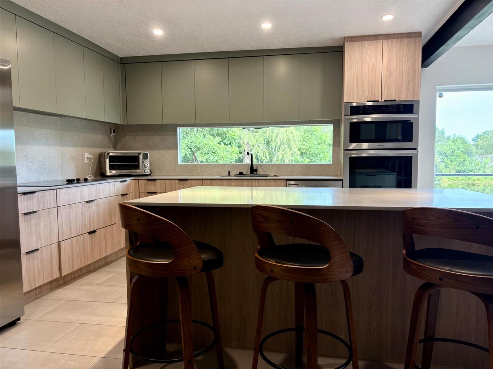 1467 CHESTERFIELD DR — photo 13