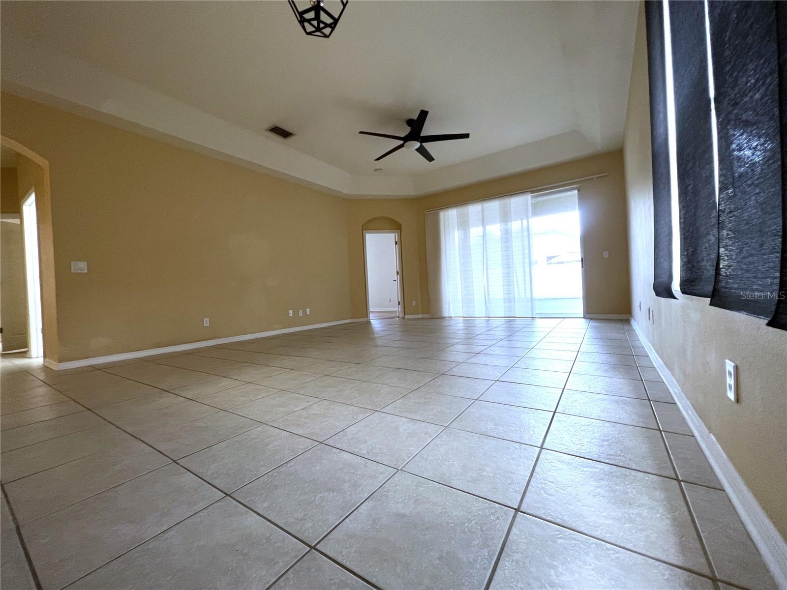 4615 DUNNIE DR — photo 9