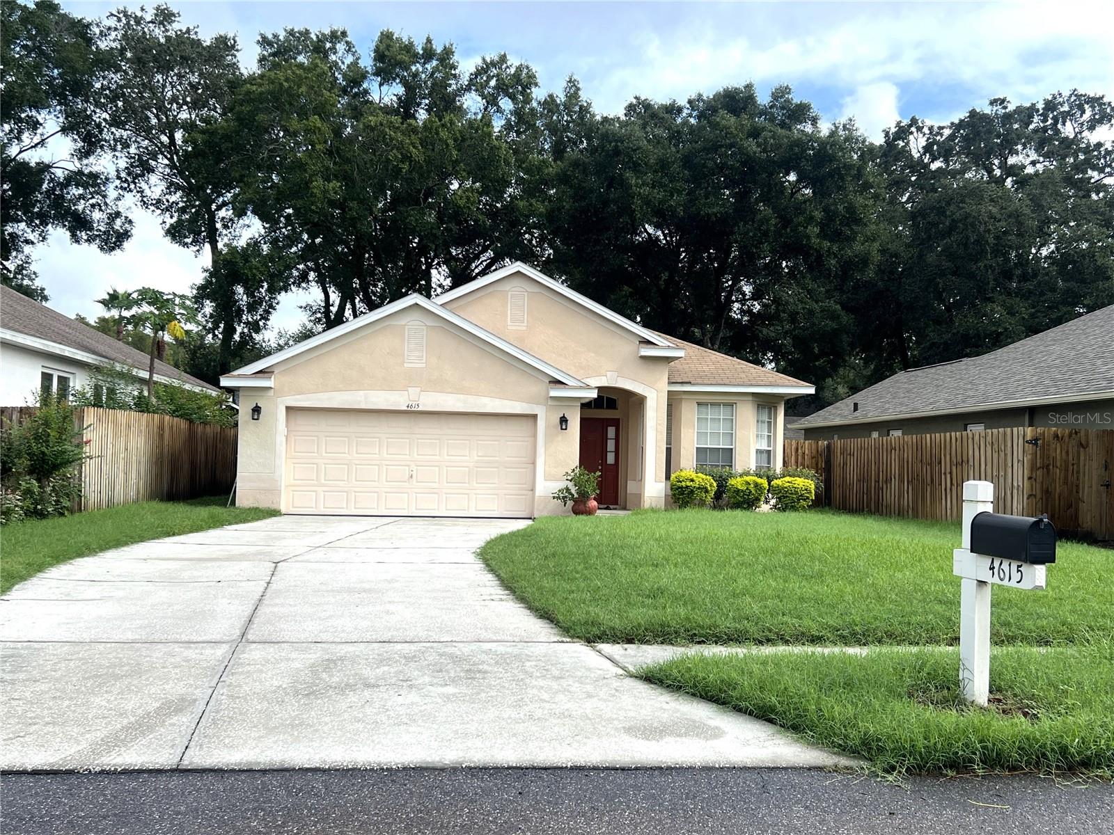 4615 DUNNIE DR — photo 3