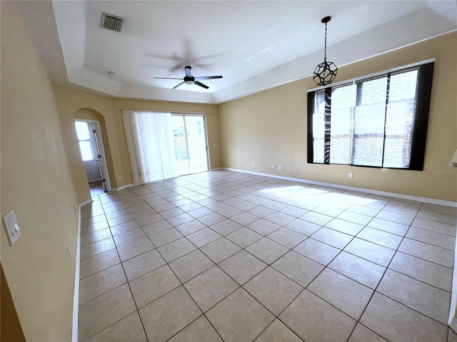 4615 DUNNIE DR — photo 6