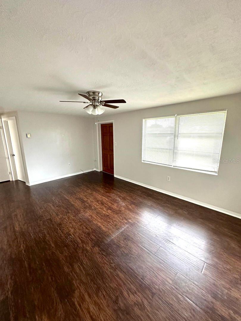 2151 DIXIE GARDEN LOOP — photo 9