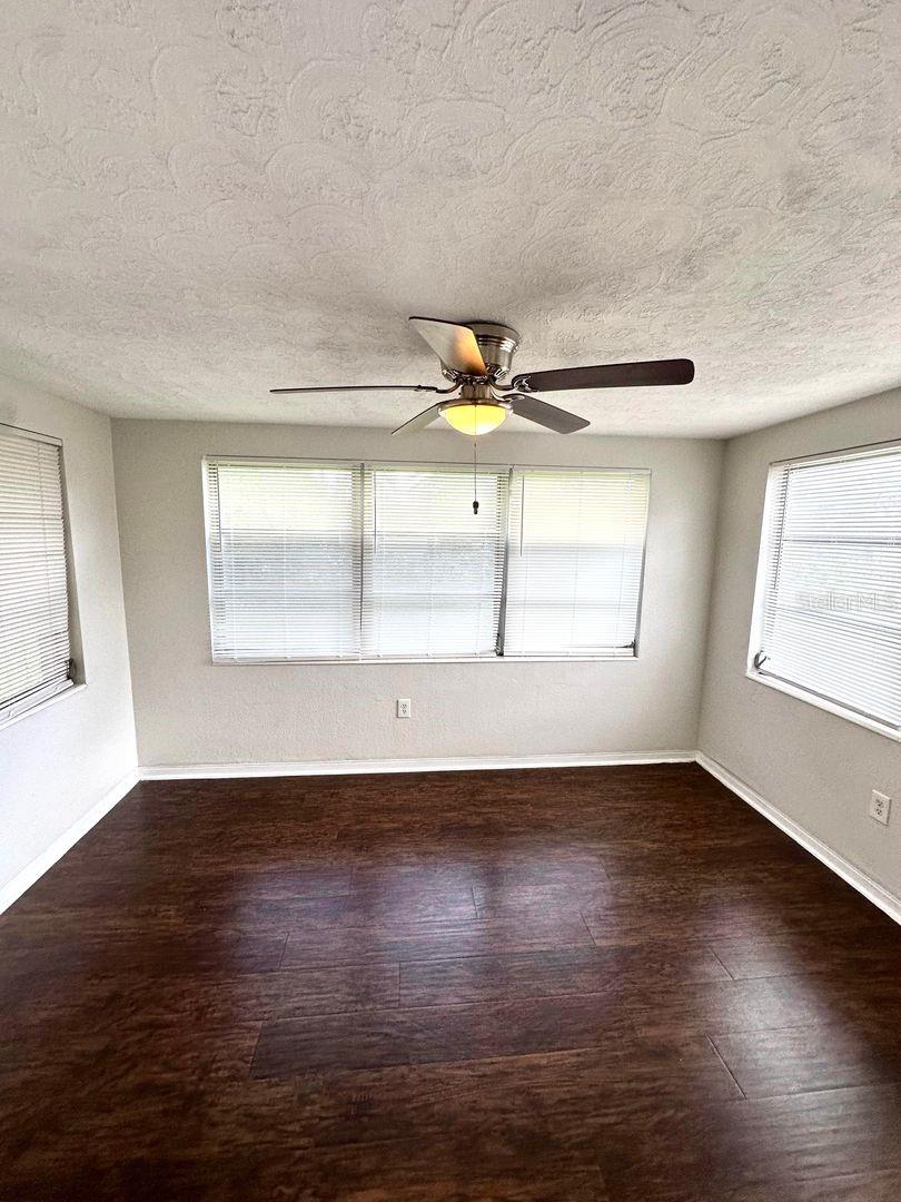 2151 DIXIE GARDEN LOOP — photo 8