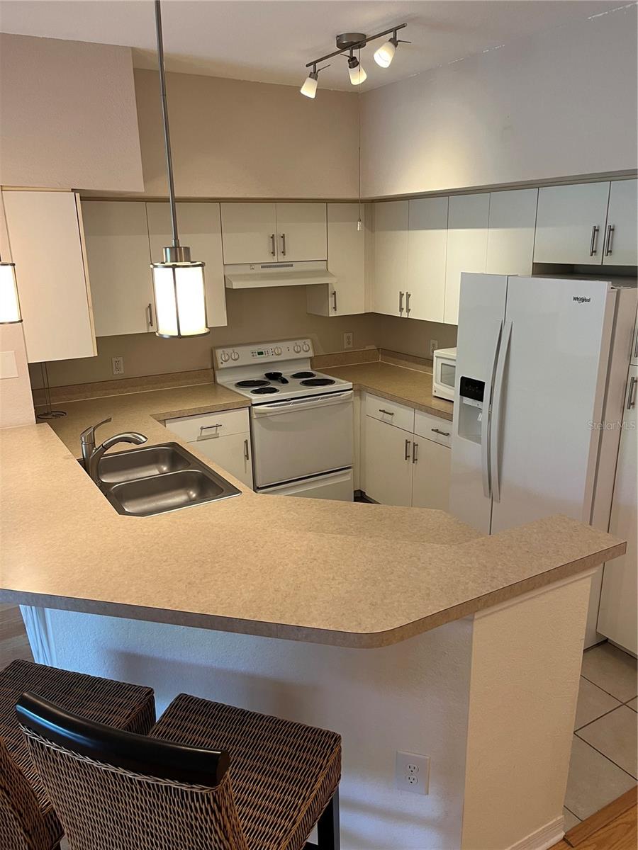 4126 CENTRAL SARASOTA PKWY #2014 — photo 2
