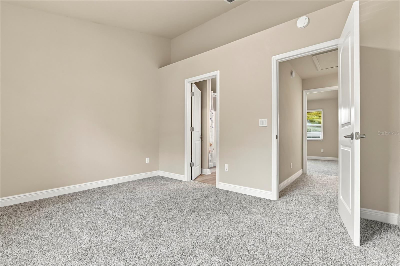 1202 BRIGADOON DR — photo 37