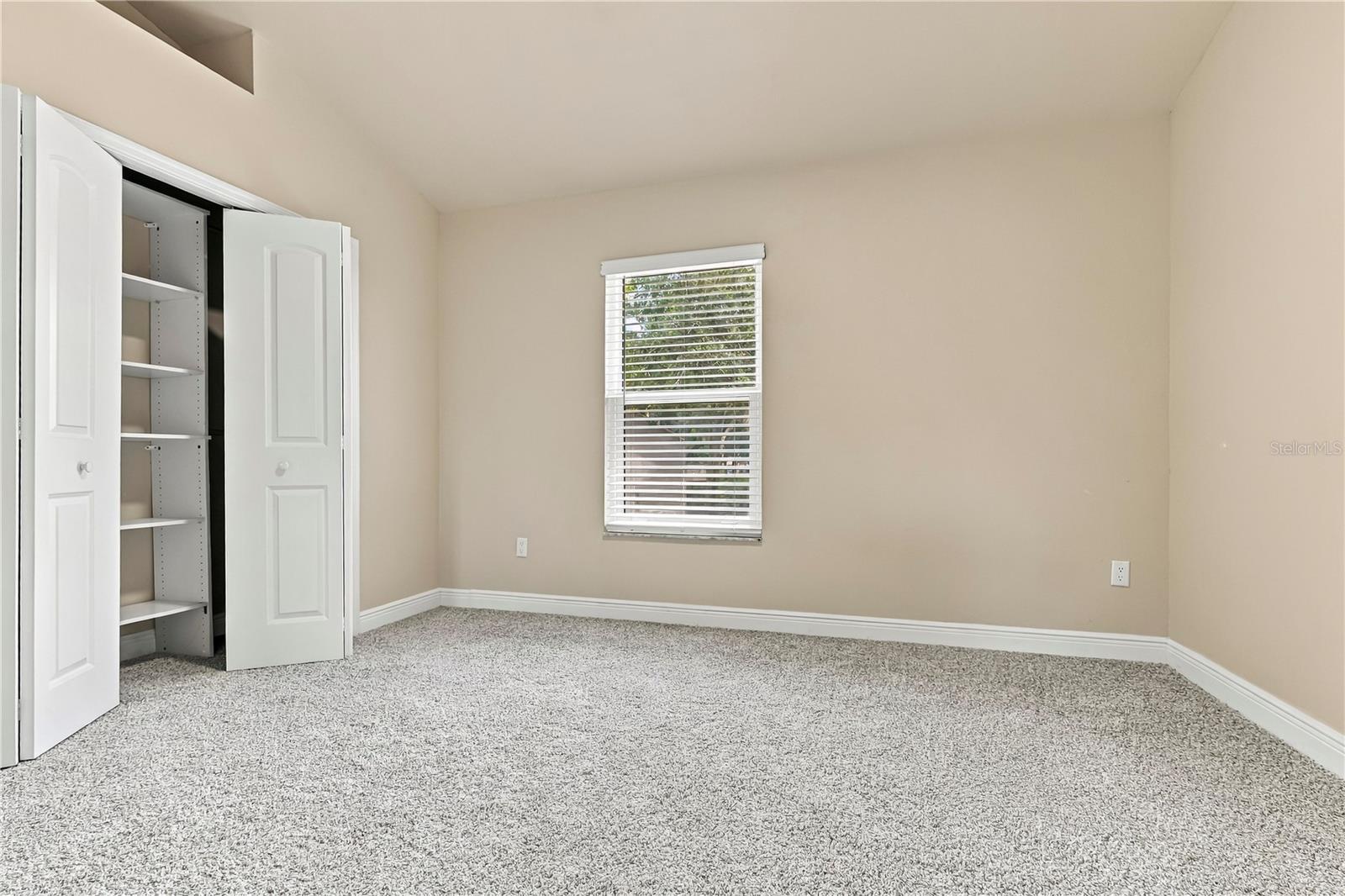 1202 BRIGADOON DR — photo 34