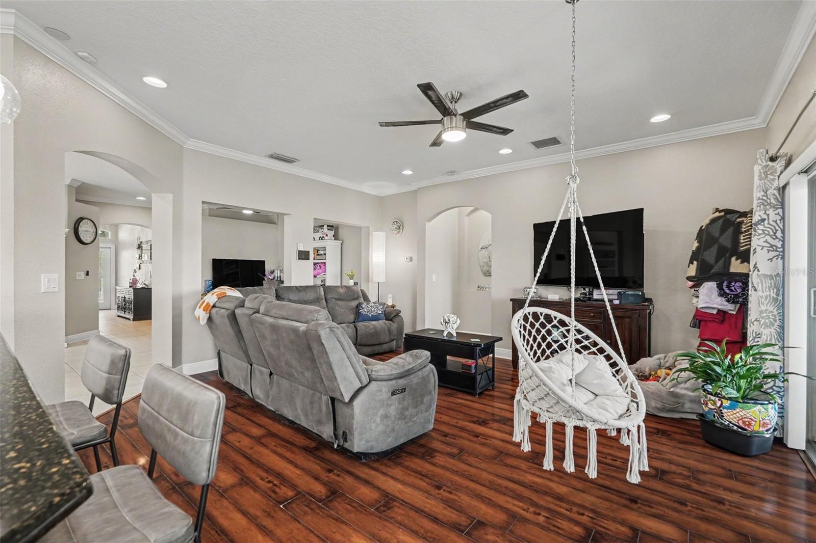 903 PARKER DEN DR — photo 5