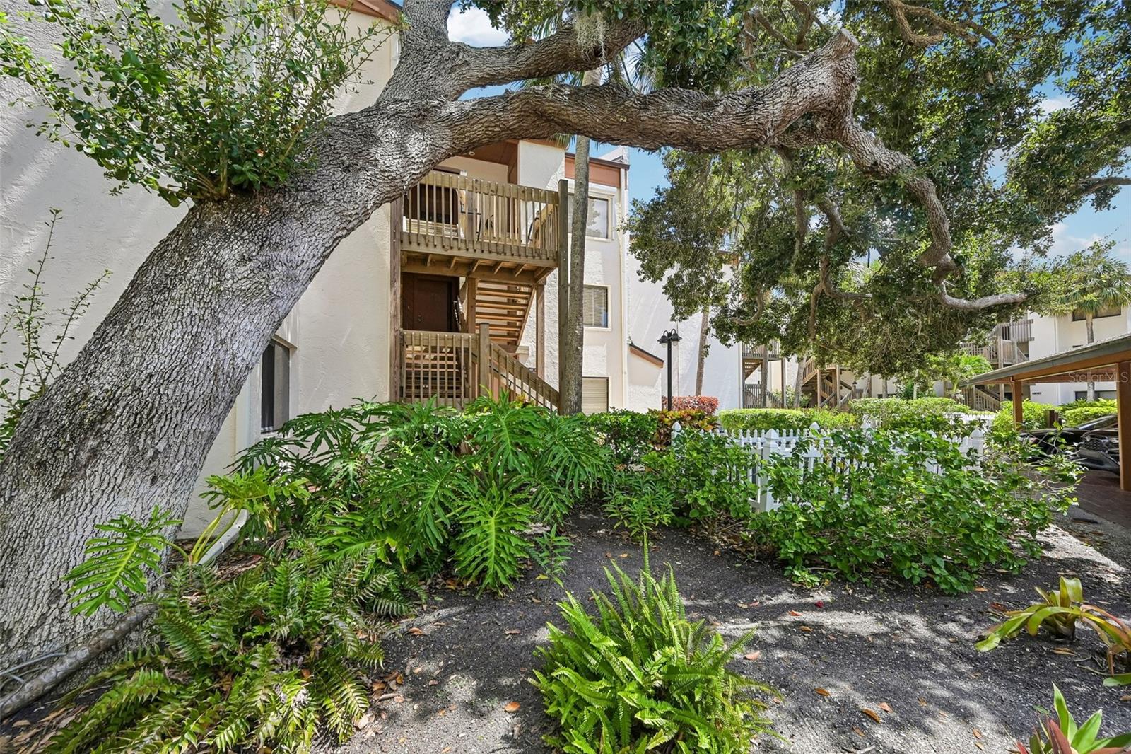 1900 COVE II PL #122 — photo 46