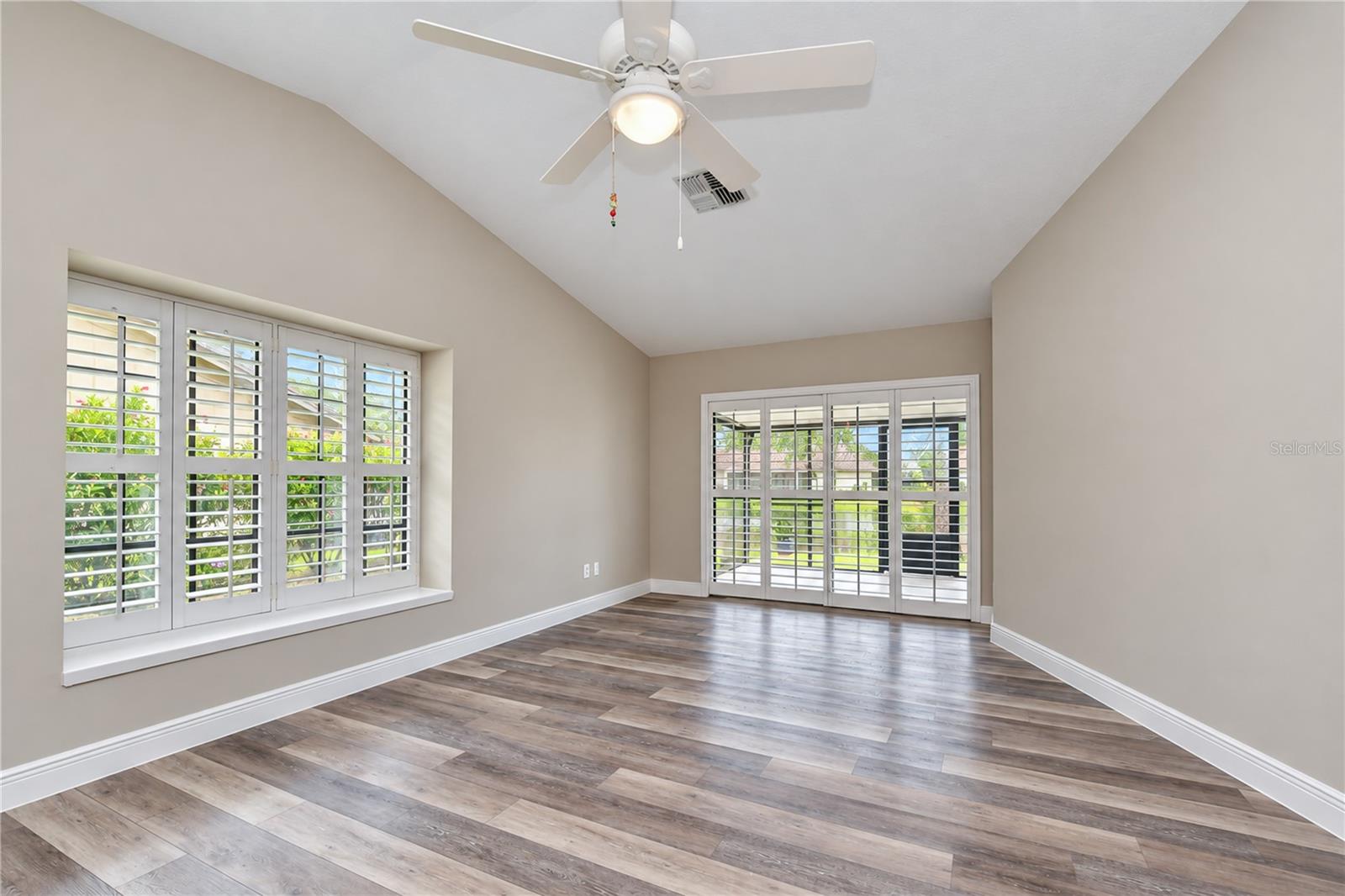 3942 SHORESIDE CIR — photo 4