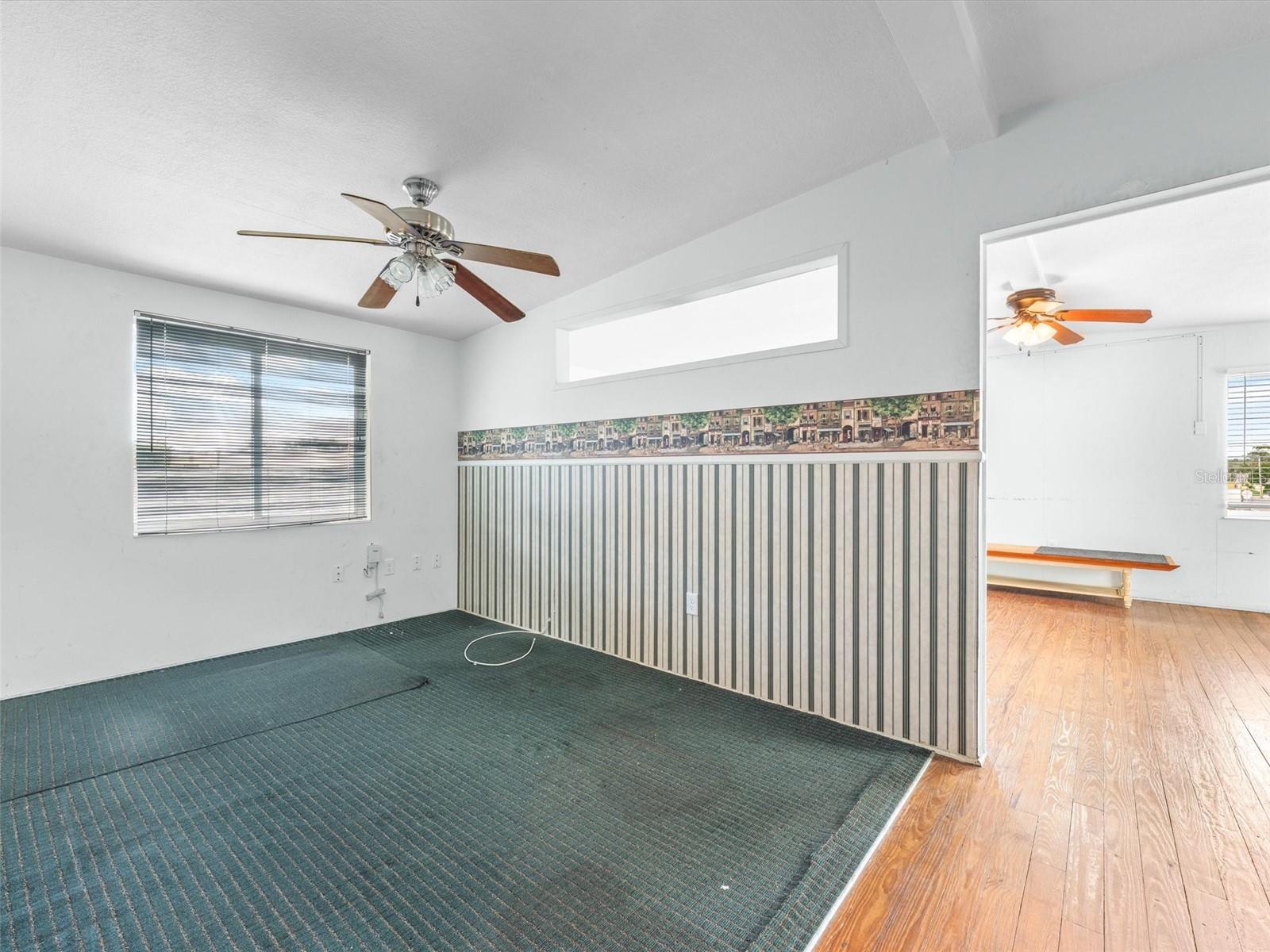 5812 MISSOURI AVE — photo 16