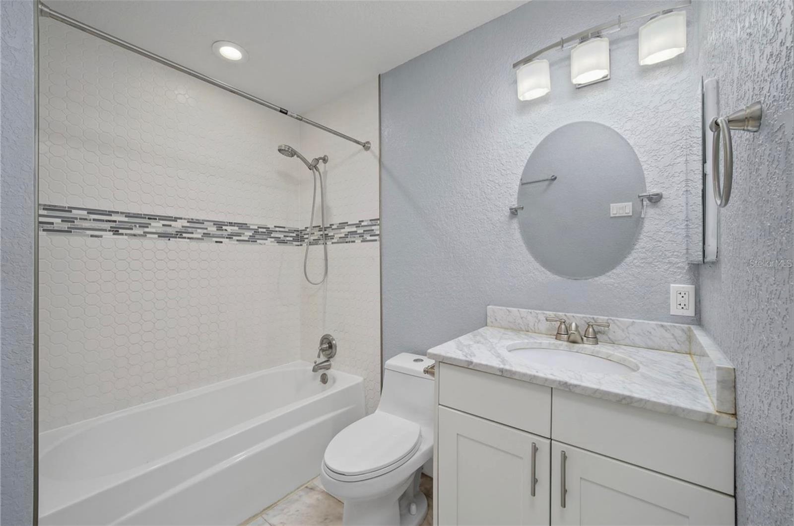 1520 S CHURCH AVE — photo 21
