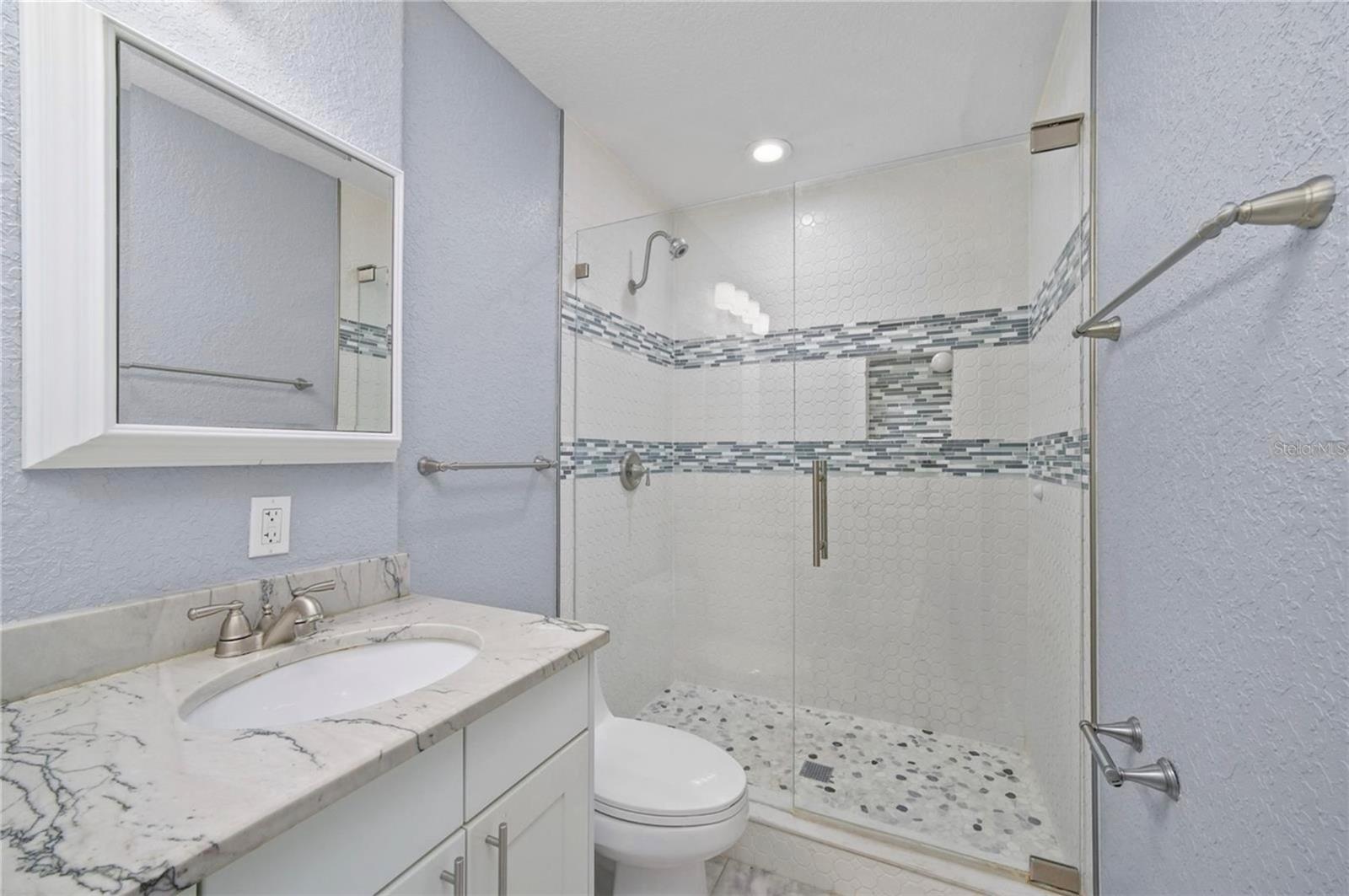 1520 S CHURCH AVE — photo 18