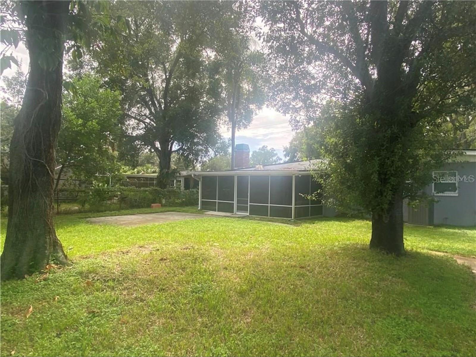 1520 S CHURCH AVE — photo 32