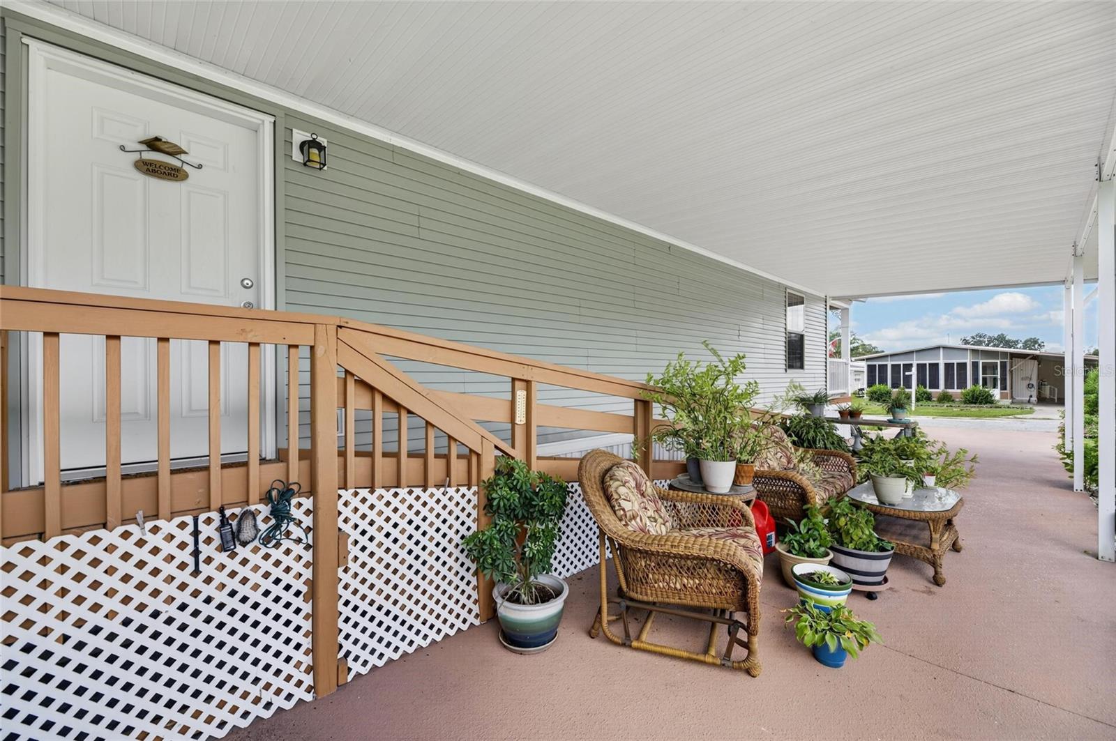 10054 COLLINGWOOD AVE — photo 33