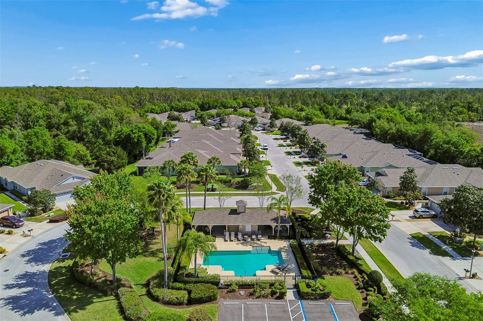 7526 DEER PATH LN — photo 38