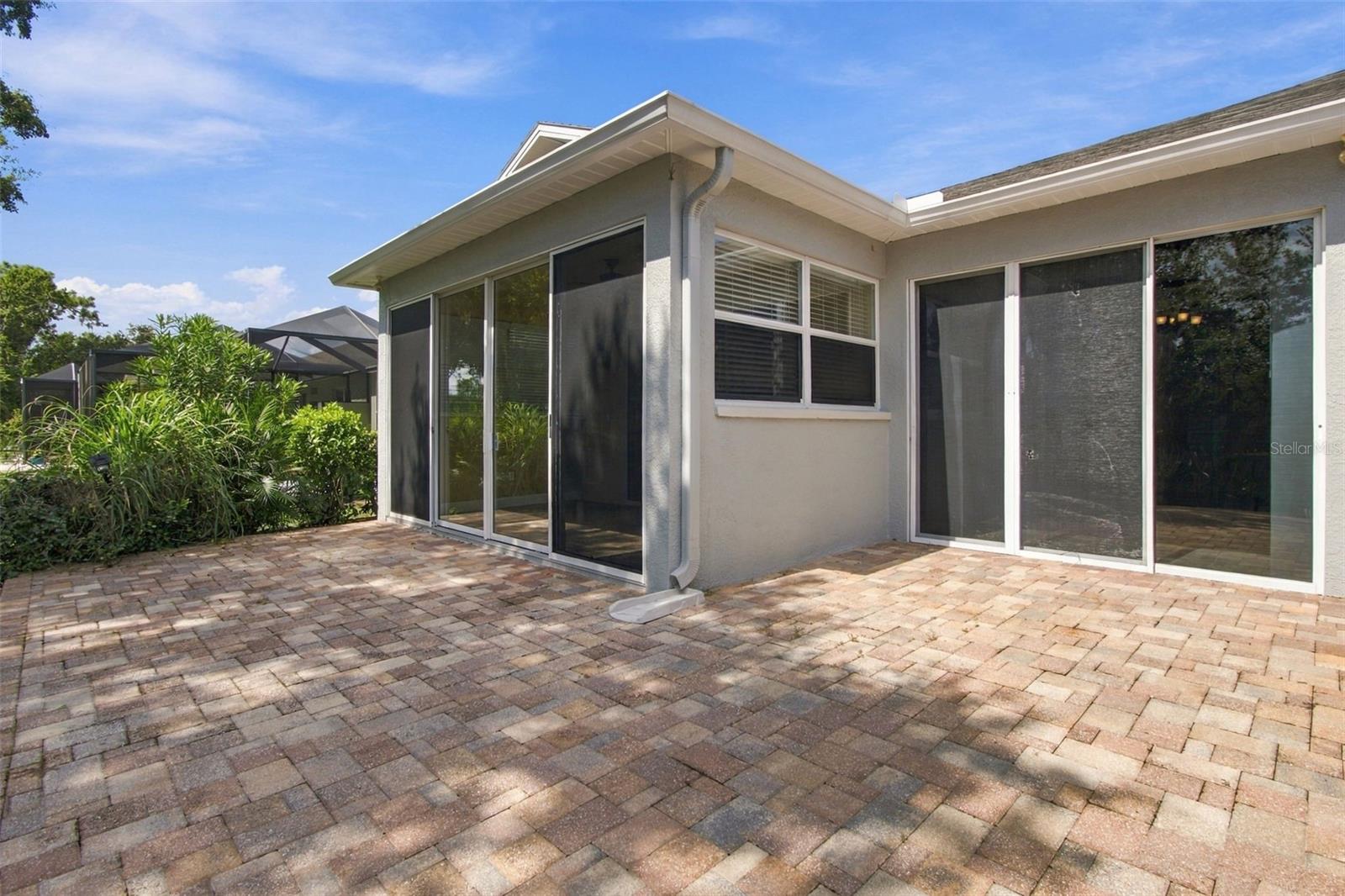 7526 DEER PATH LN — photo 32