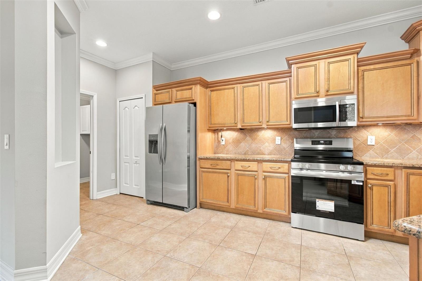 7526 DEER PATH LN — photo 12