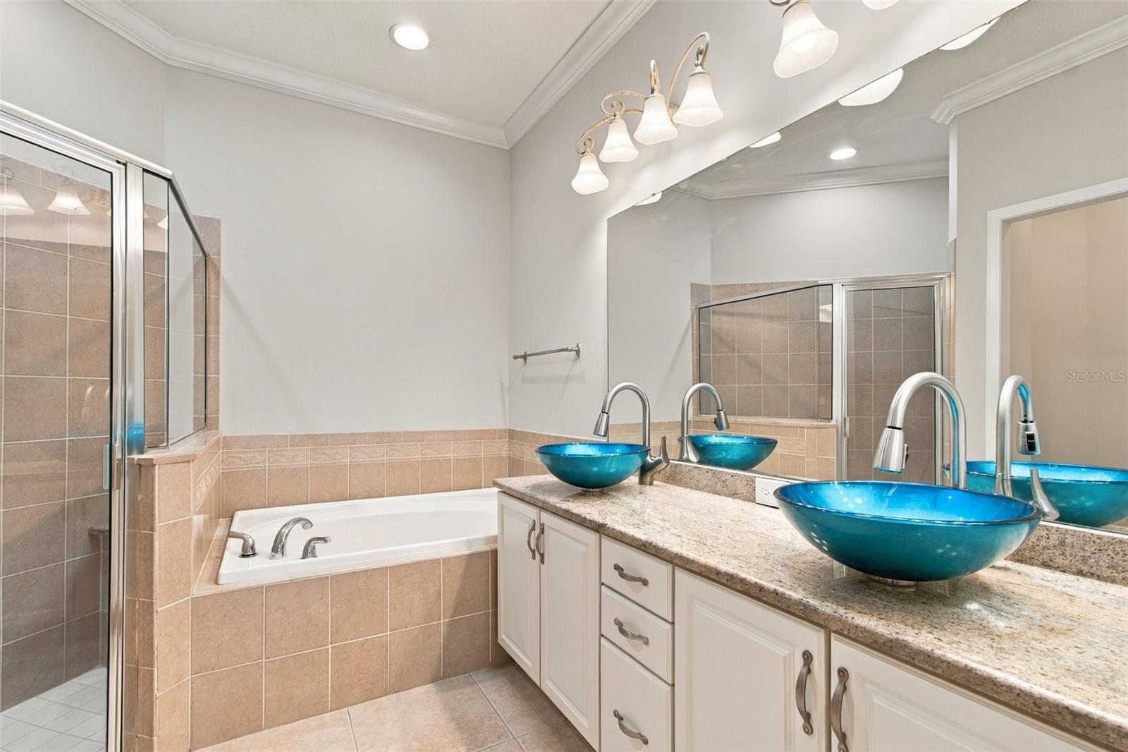 7526 DEER PATH LN — photo 24