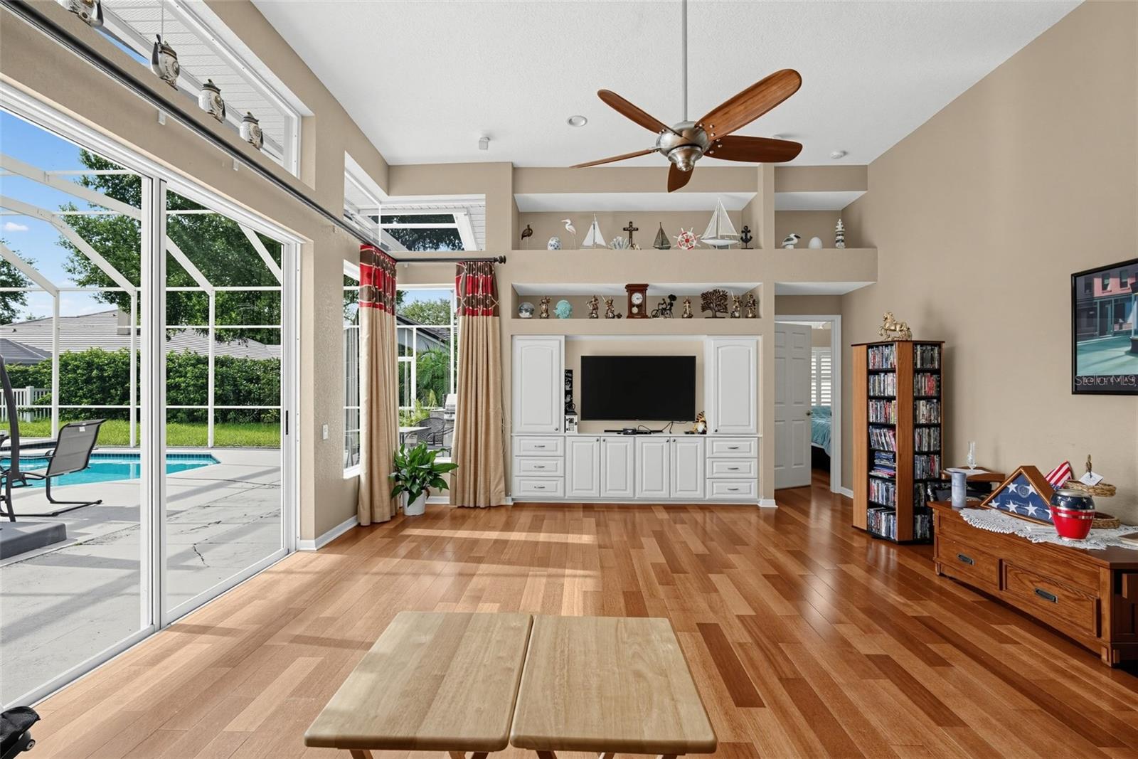 9108 WOODRIDGE RUN DR — photo 18