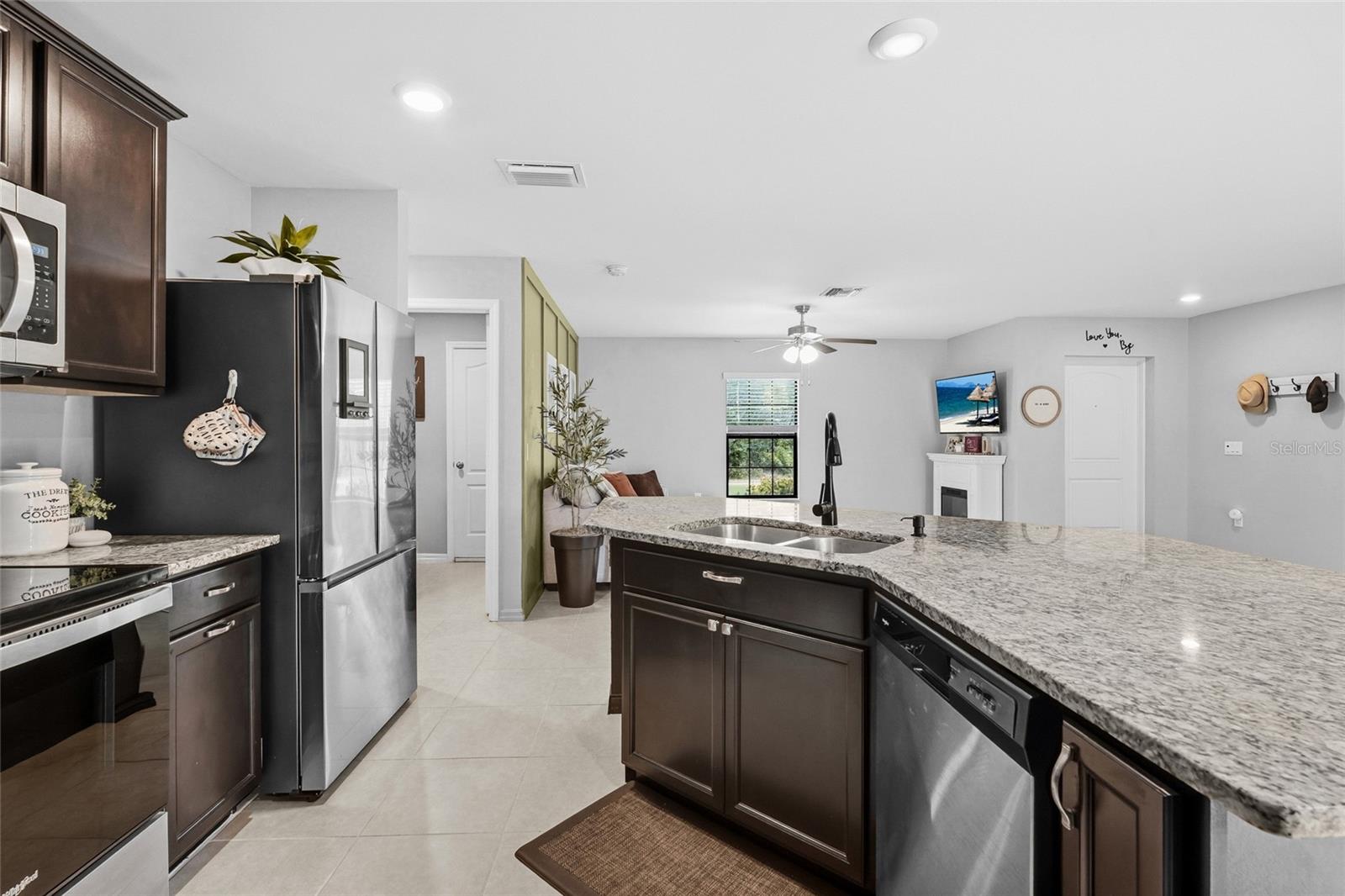 5335 TRUMPET ST — photo 17
