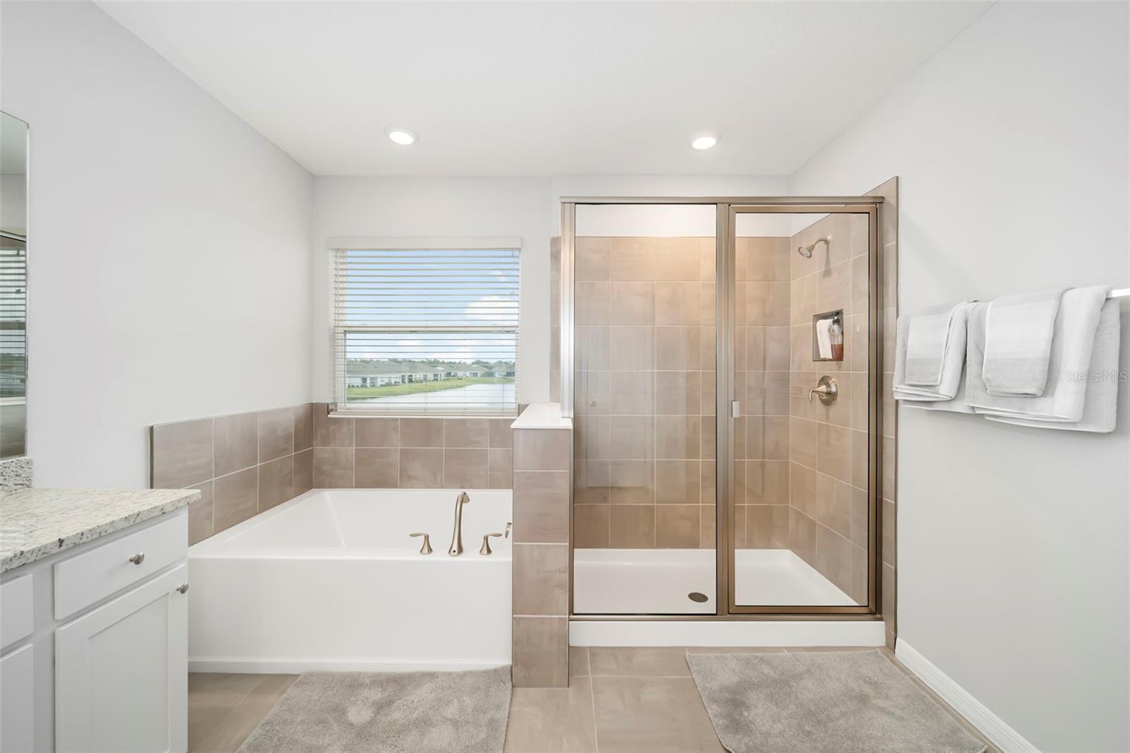 512 158TH ST E — photo 44