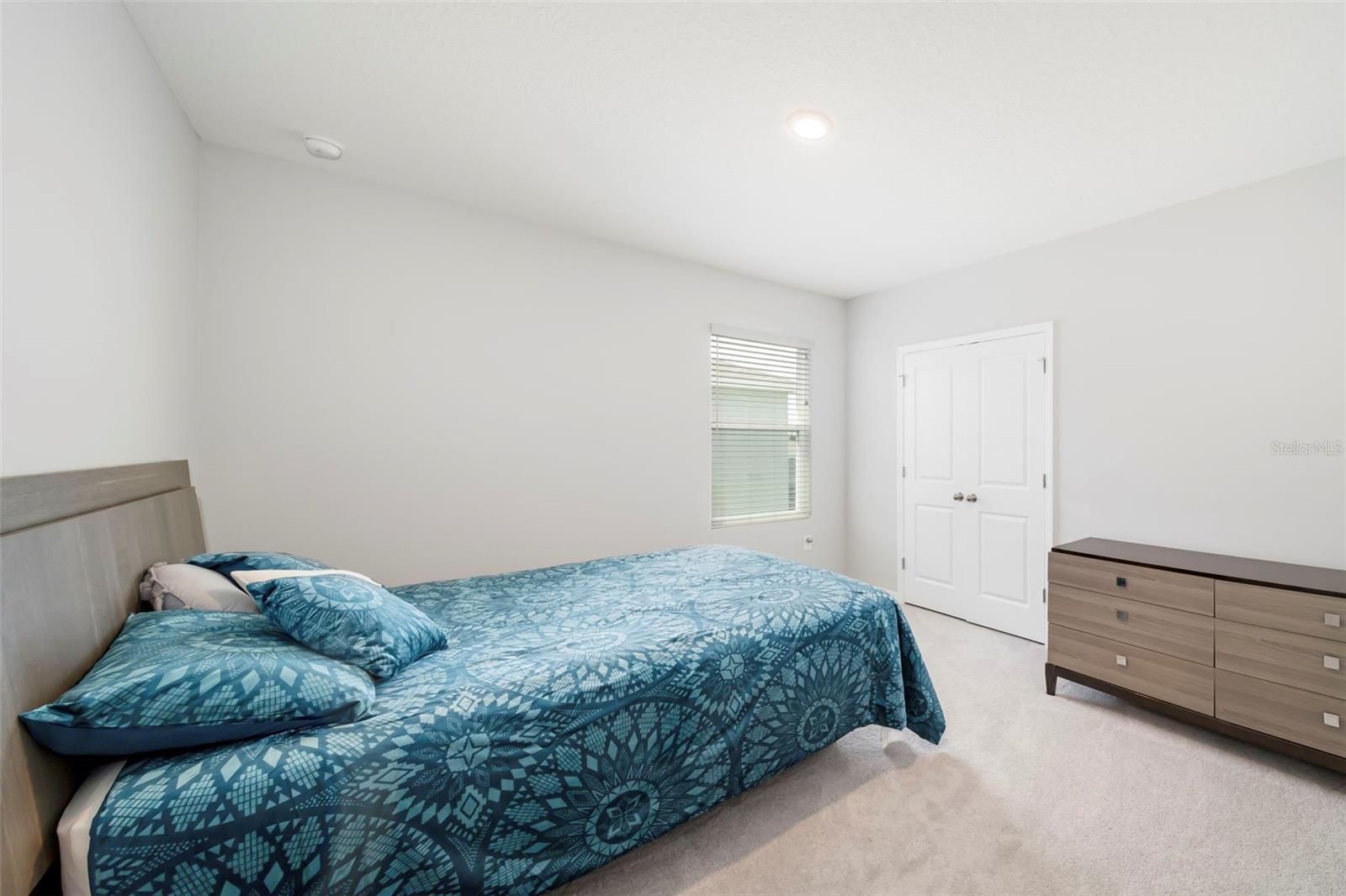 512 158TH ST E — photo 35
