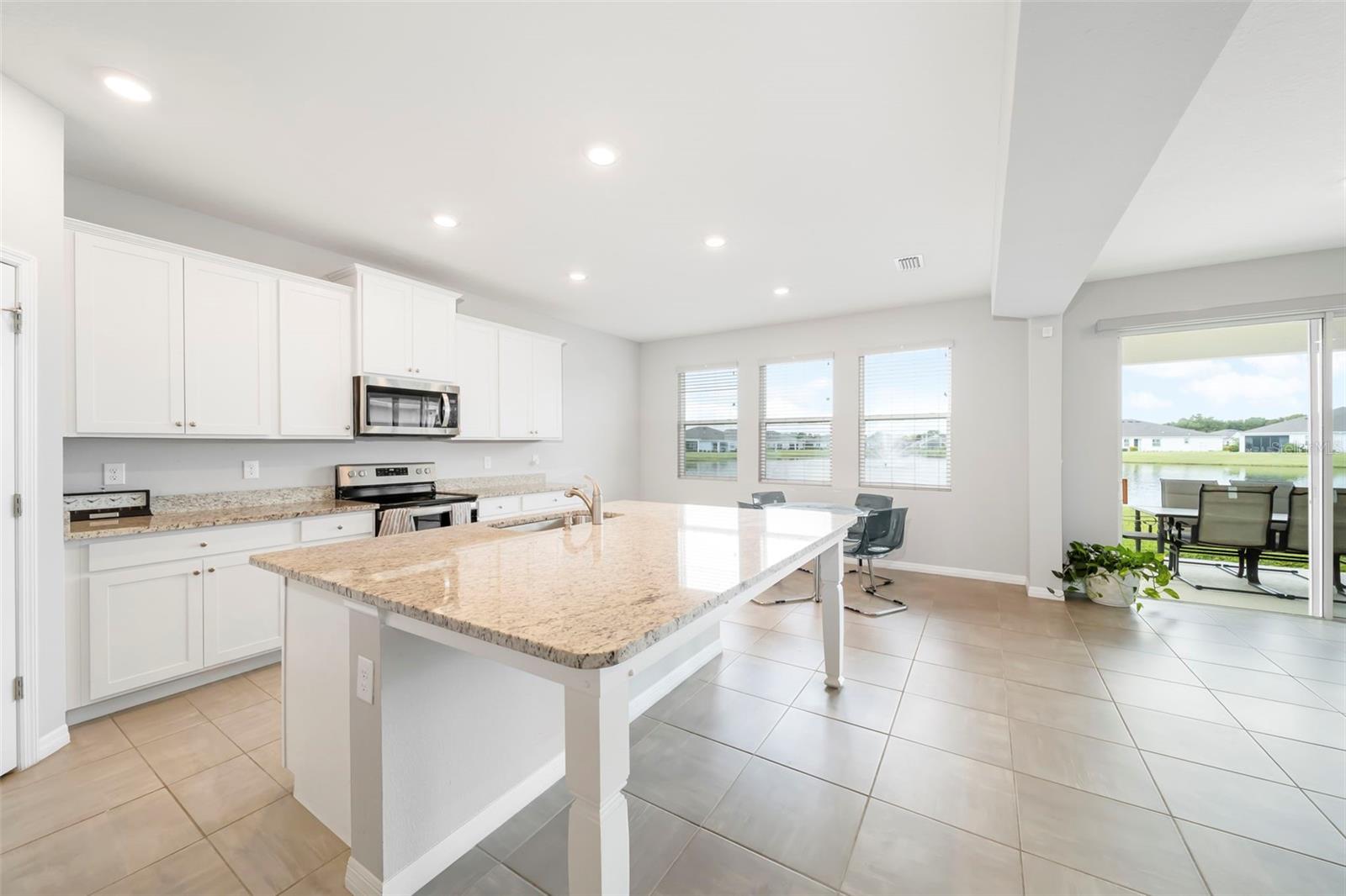 512 158TH ST E — photo 19