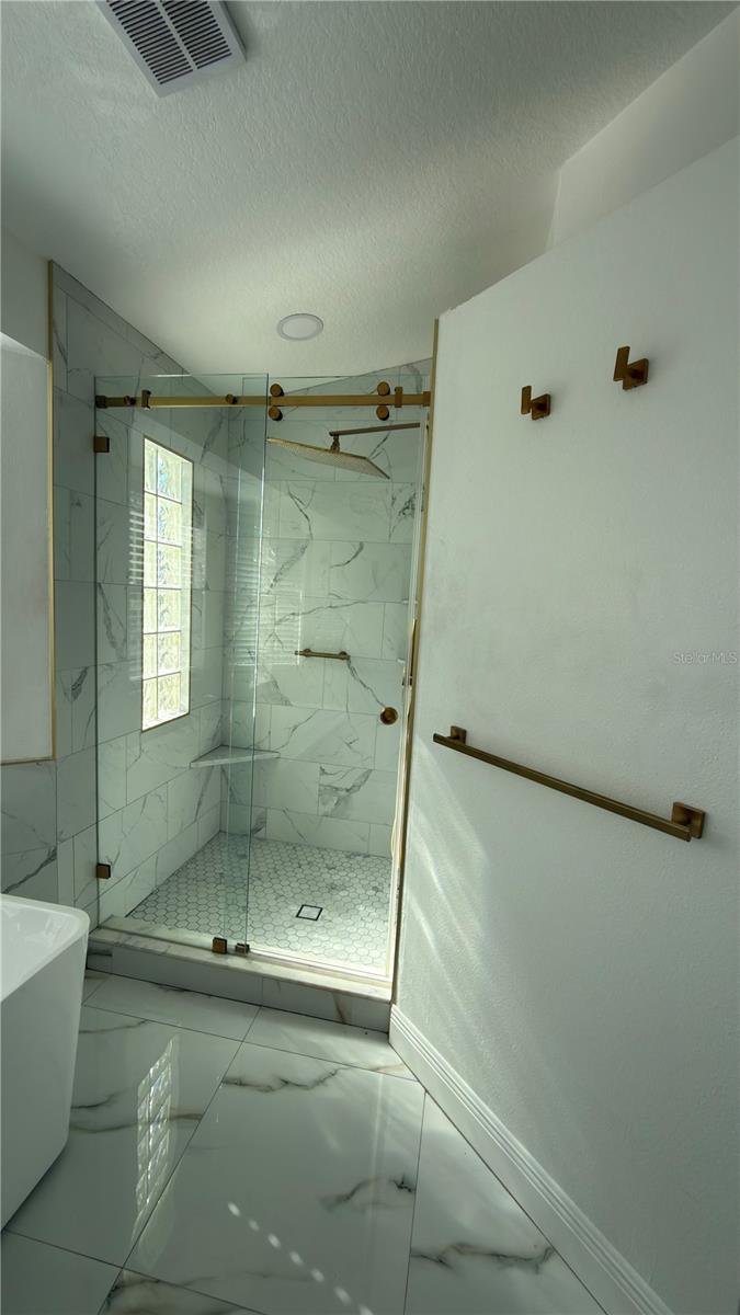 5451 TROPIC DR — photo 18