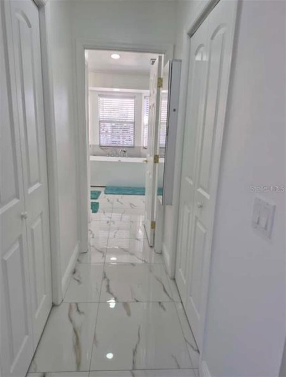 5451 TROPIC DR — photo 10