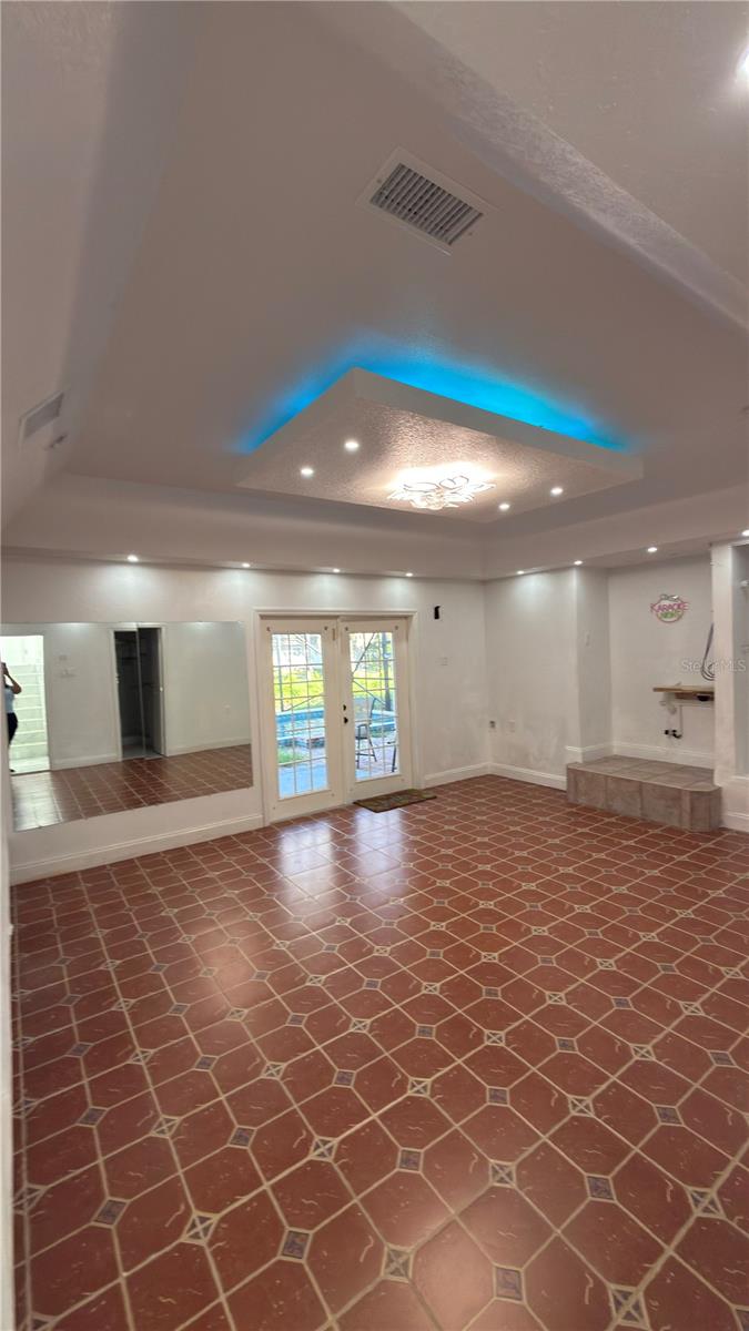 5451 TROPIC DR — photo 22