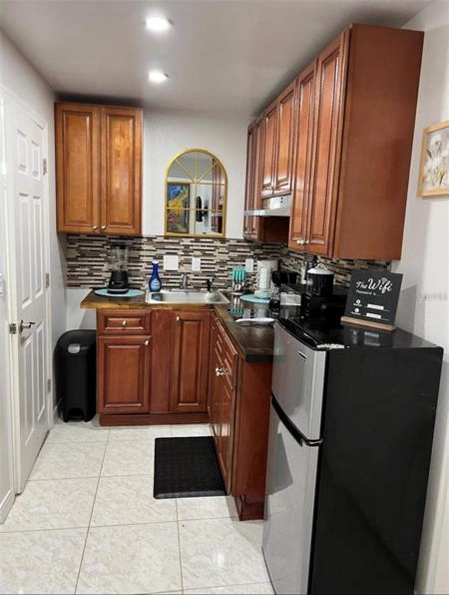 5451 TROPIC DR — photo 27