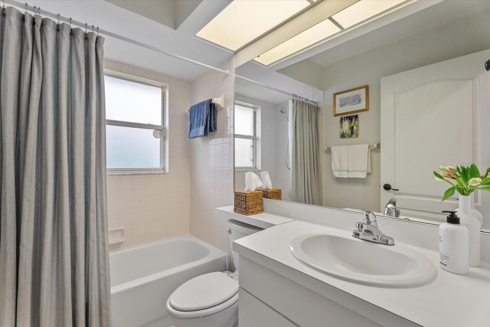 5815 FAIRWOODS CIR — photo 44
