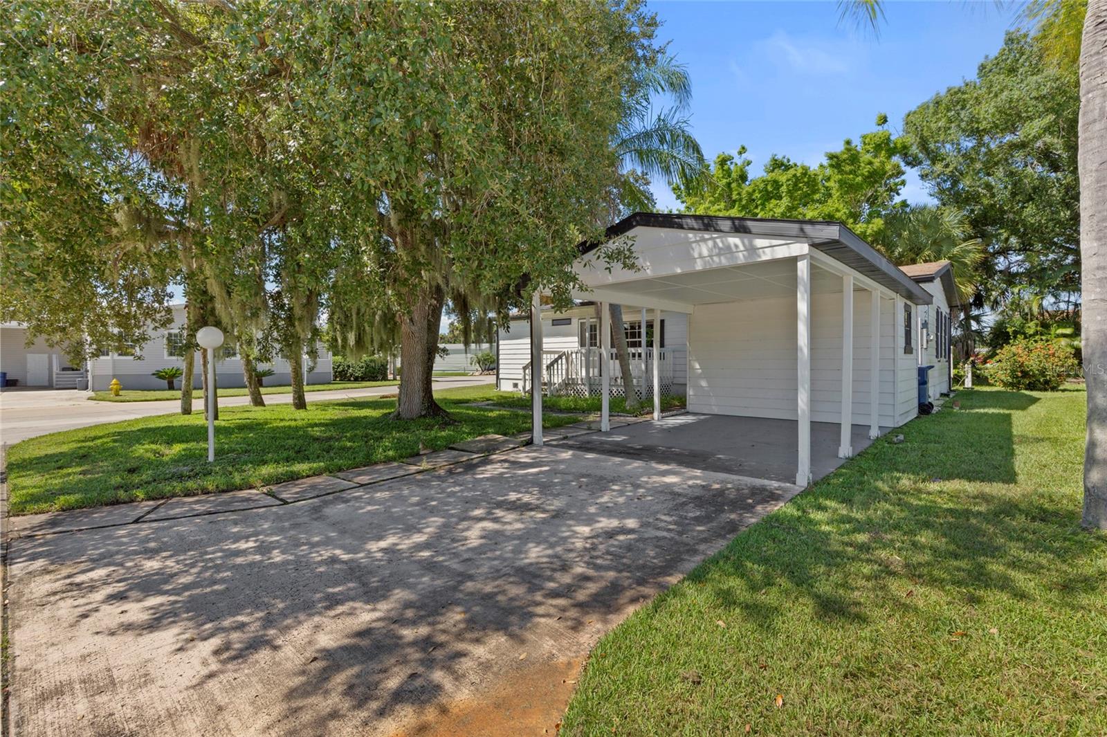61 MOURNINGDOVE CT #0 — photo 3