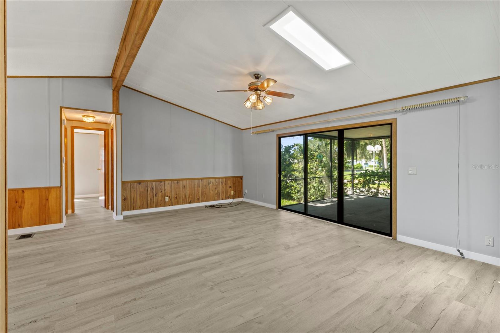 61 MOURNINGDOVE CT #0 — photo 12