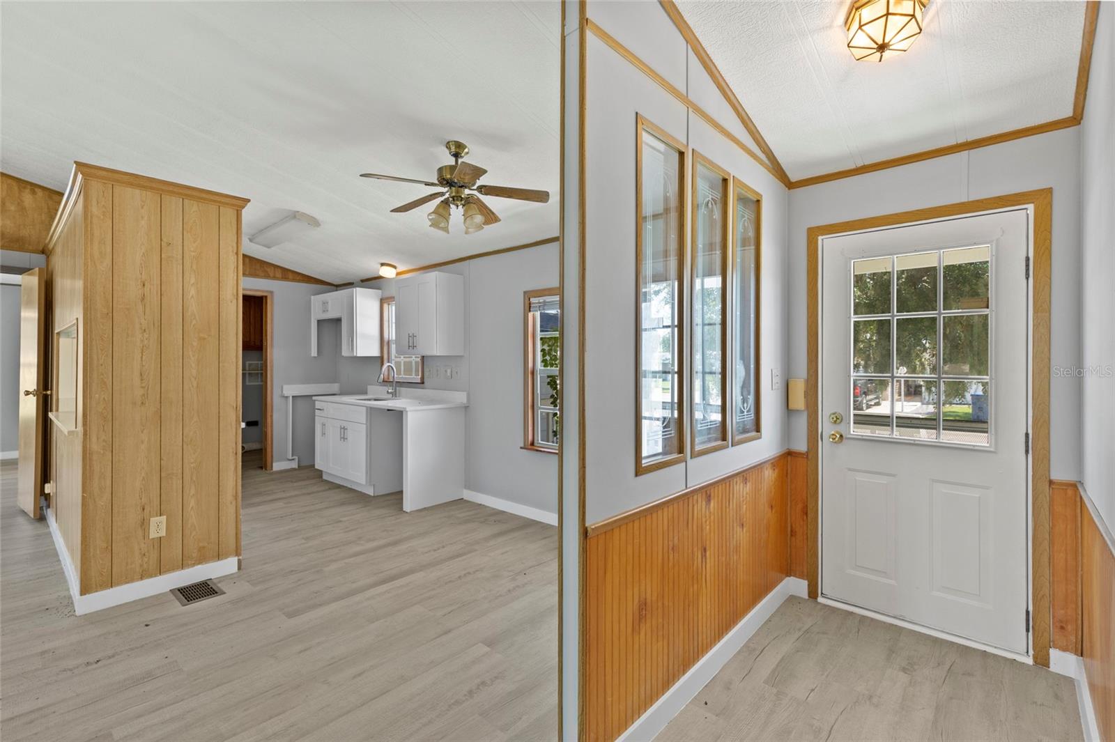 61 MOURNINGDOVE CT #0 — photo 5