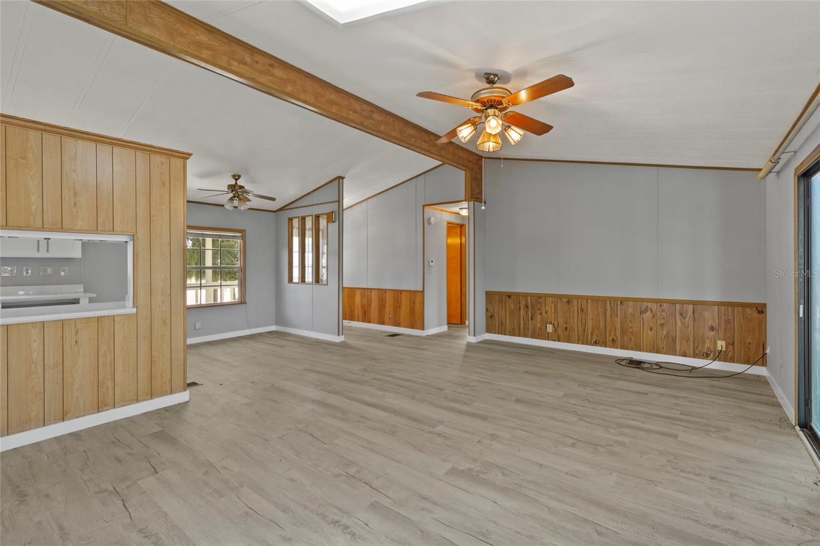 61 MOURNINGDOVE CT #0 — photo 11