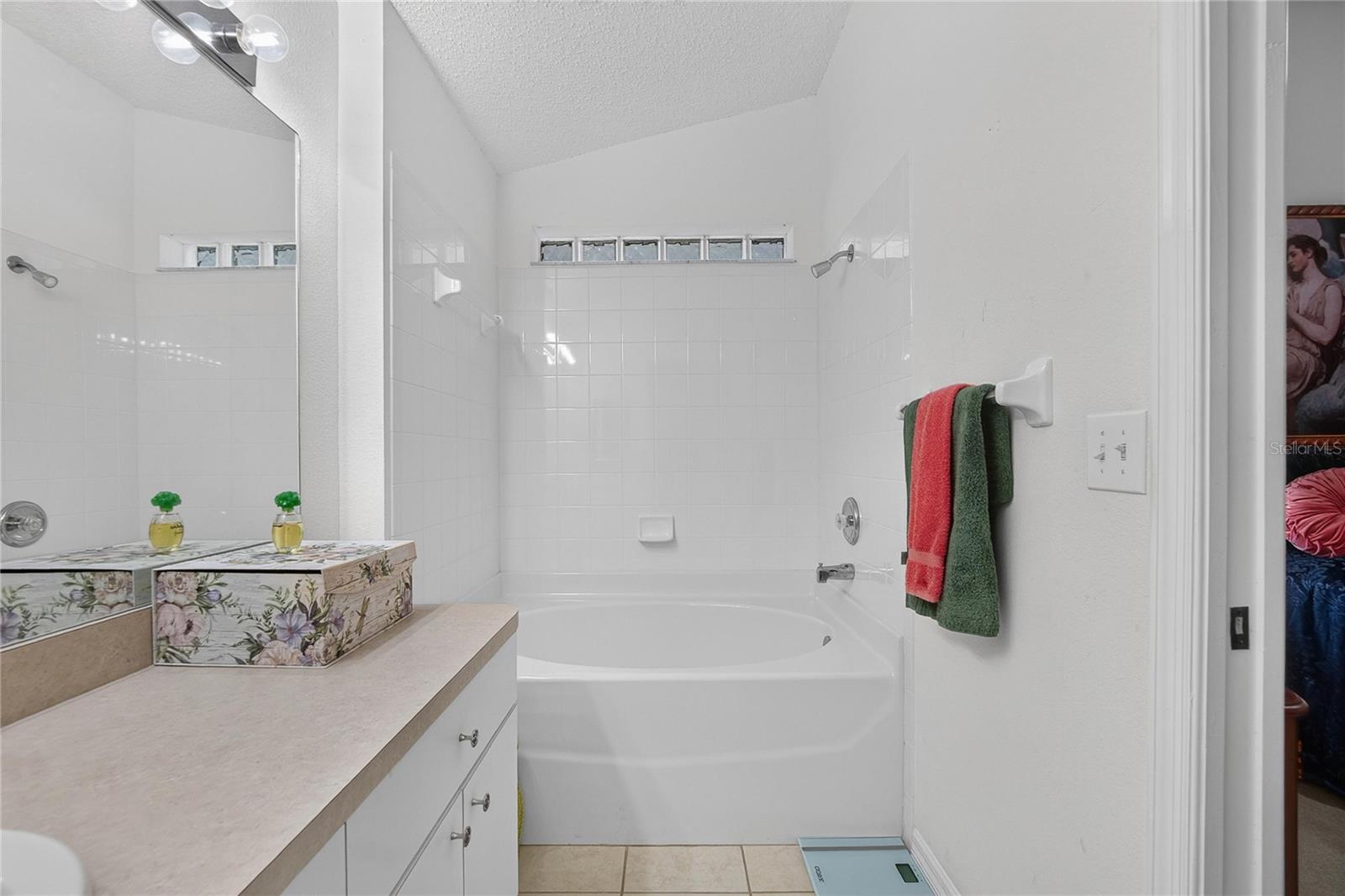 6634 SUMMER HAVEN DR — photo 20