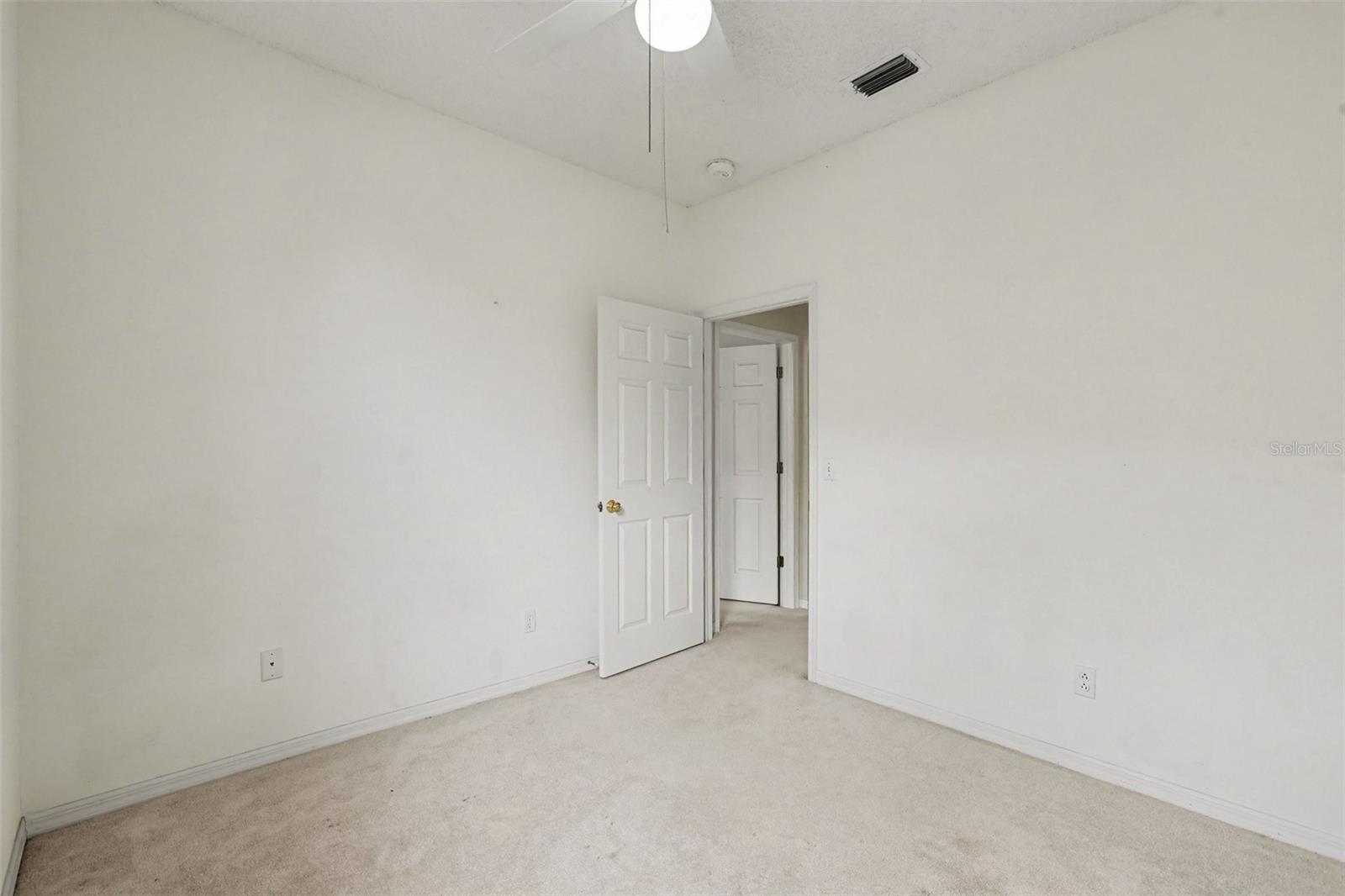 517 GREG ST — photo 22