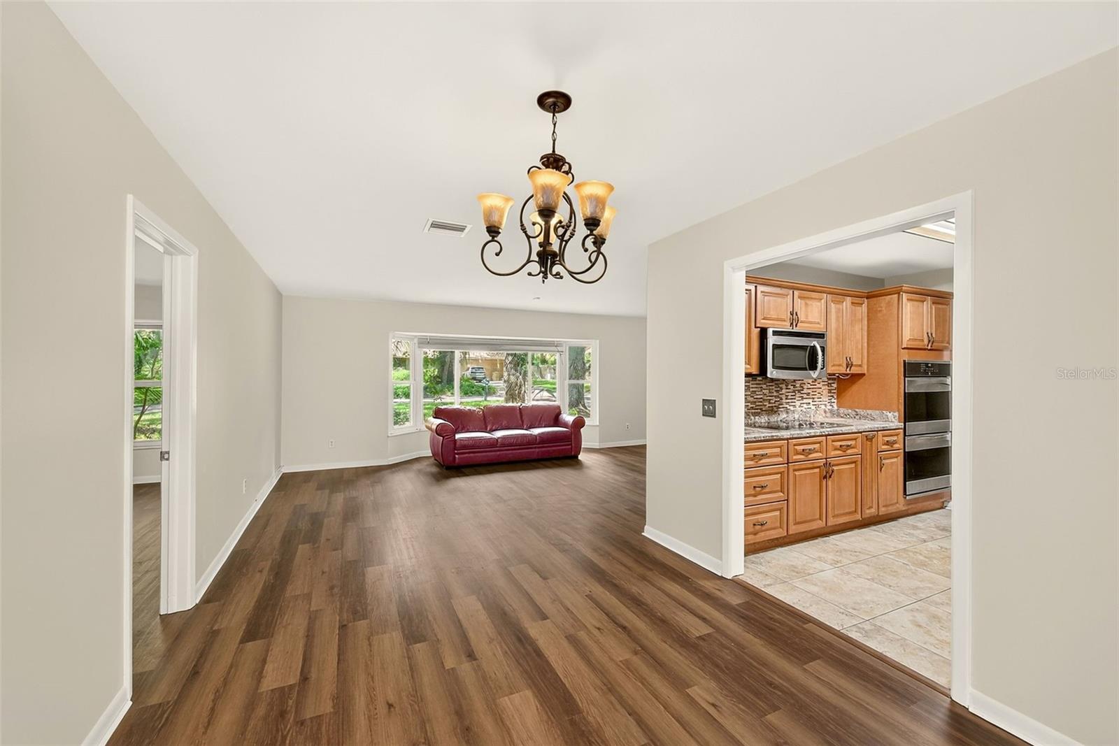303 SAINT AUGUSTINE AVE — photo 11