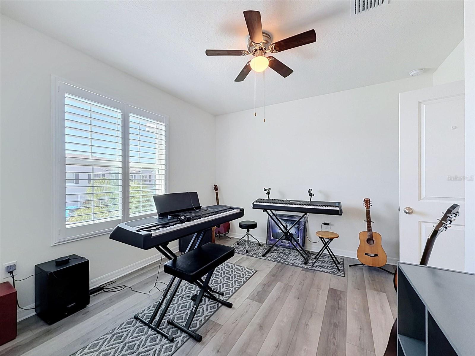 16189 GLOWING GROVE AVE — photo 39
